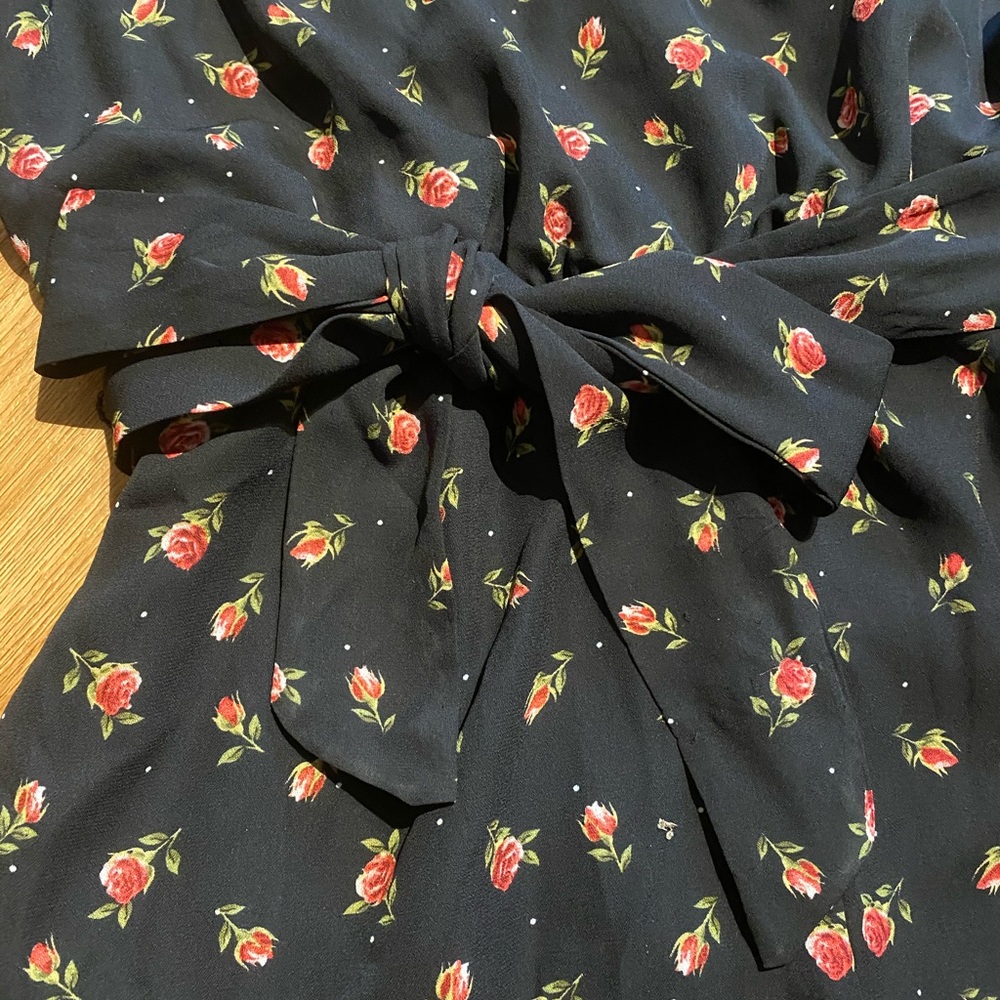 Rose romper - Picture 2 of 8